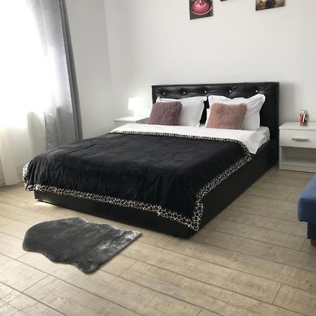 Cazare Apartament Rasnov Apartment ภายนอก รูปภาพ