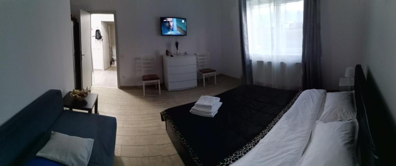 Cazare Apartament Rasnov Apartment ภายนอก รูปภาพ